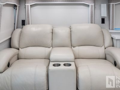 2022 Entegra Cornerstone - Photo 12