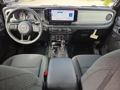 2026 Jeep Wrangler — photo 17 view