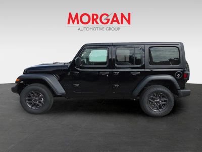 2026 Jeep Wrangler — photo 8 view
