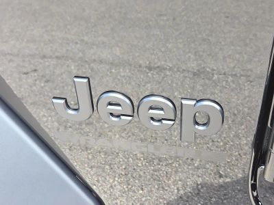 2026 Jeep Wrangler — photo 15 view