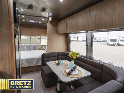 2020 Airstream Flying Cloud — photo 10 view