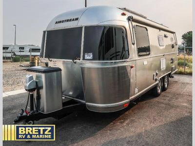 2020 Airstream Flying Cloud — side profile view