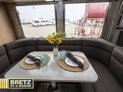 2020 Airstream Flying Cloud — photo 11 view