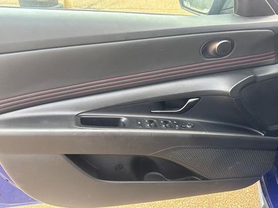 2023 Hyundai Elantra - Photo 5