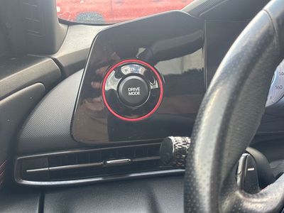 2023 Hyundai Elantra - Photo 25