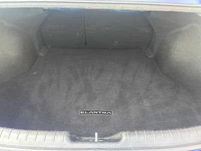 2023 Hyundai Elantra - Photo 31