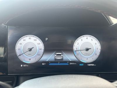 2023 Hyundai Elantra - Photo 22
