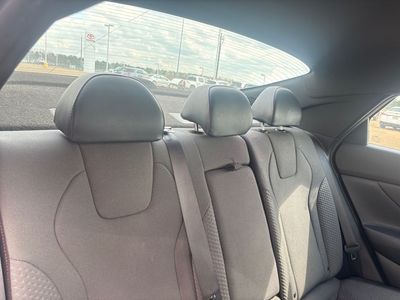 2023 Hyundai Elantra - Photo 28