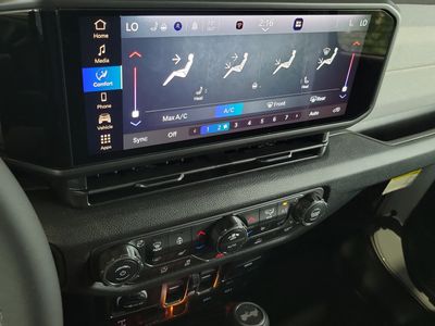 2026 Jeep Wrangler - Photo 29