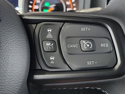 2026 Jeep Wrangler - Photo 24