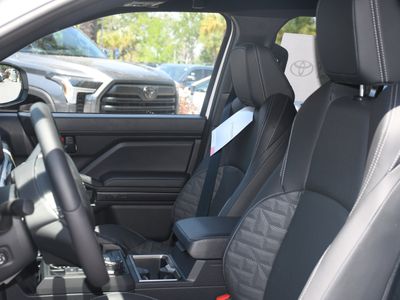 2026 Toyota 4Runner i-FORCE MAX - Photo 7