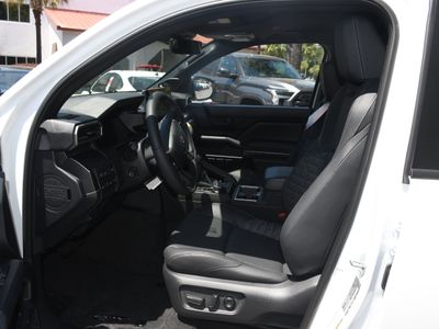 2026 Toyota 4Runner i-FORCE MAX - Photo 3