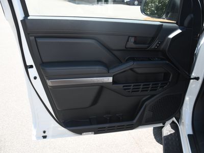 2026 Toyota 4Runner i-FORCE MAX - Photo 5