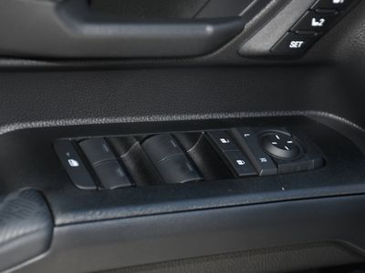 2026 Toyota 4Runner i-FORCE MAX - Photo 6