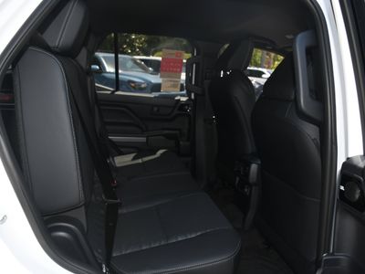 2026 Toyota 4Runner i-FORCE MAX - Photo 10