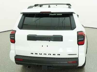 2026 Toyota 4Runner i-FORCE MAX - Photo 17