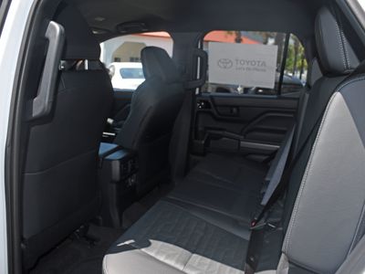 2026 Toyota 4Runner i-FORCE MAX - Photo 8