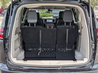 2024 Chrysler Pacifica - Photo 20