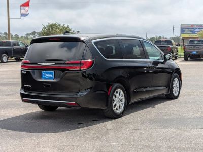 2024 Chrysler Pacifica - Photo 5