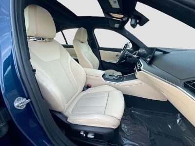 2023 BMW 3 Series — photo 14 view