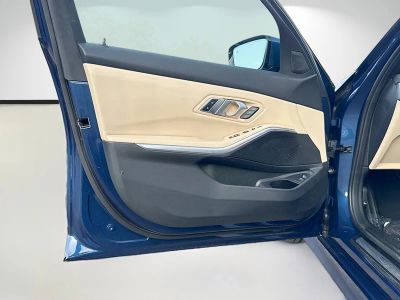 2023 BMW 3 Series — photo 21 view