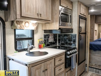 2020 Forest River RV Forester - Photo 10