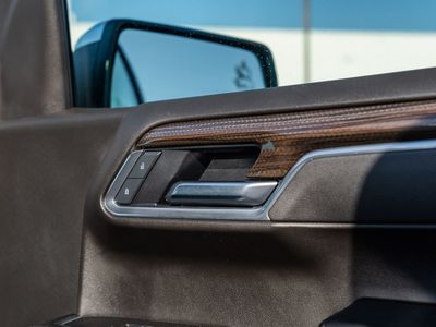 2025 Chevrolet Silverado 1500 — photo 14 view