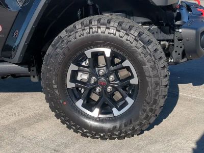 2026 Jeep Gladiator — photo 11 view