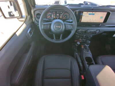 2026 Jeep Gladiator — photo 18 view