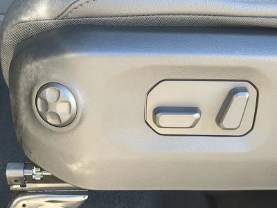 2026 Jeep Gladiator — photo 22 view