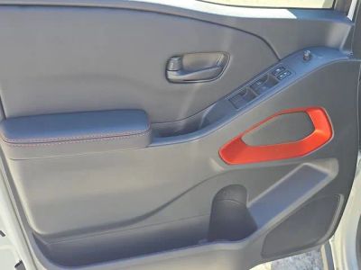 2026 Nissan Frontier — photo 17 view