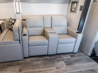 2026 Thor Motor Coach Inception HD - Photo 9