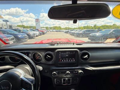 2020 Jeep Gladiator — side profile view