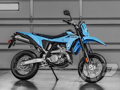 2025 Suzuki DR-Z4SM - Photo 1