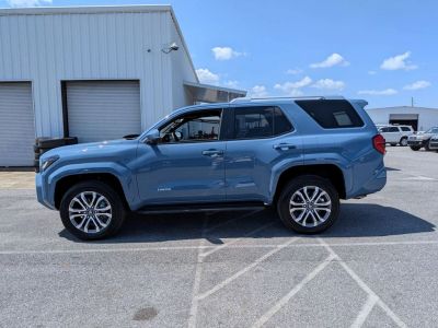 2025 Toyota 4Runner - Photo 2