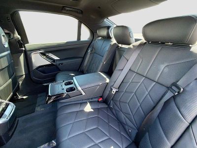 2026 BMW i7 — photo 20 view