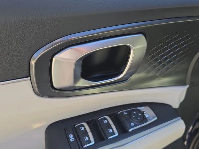 2026 Kia Sorento — photo 18 view