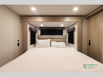 2026 Grand Design Solitude - Photo 33