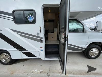 2026 Thor Motor Coach Quantum - Photo 3