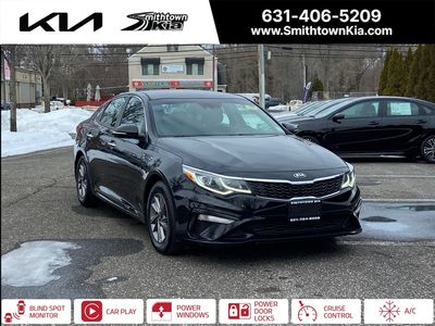 2020 Kia Optima LX LX — front three-quarter view