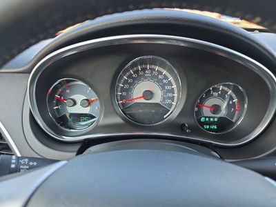 2012 Chrysler 200 - Photo 10