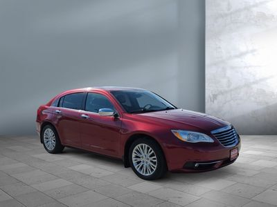 2012 Chrysler 200 - Photo 8