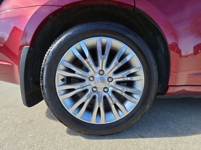 2012 Chrysler 200 - Photo 16