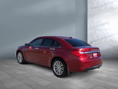 2012 Chrysler 200 - Photo 4