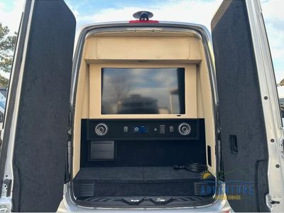 2022 Midwest Automotive Designs Professional — detail view