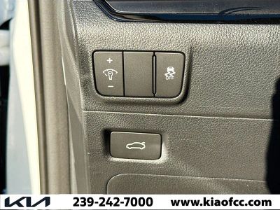 2026 Kia K5 — photo 32 view