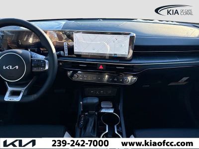 2026 Kia K5 — photo 17 view