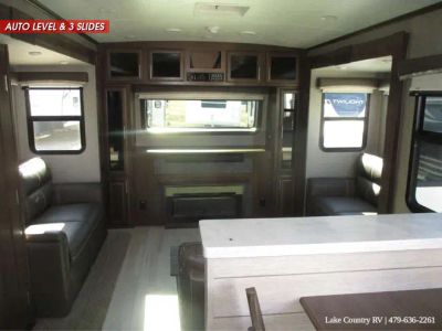 2020 Rockwood Signature — photo 8 view