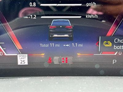 2026 BMW X5 — photo 9 view