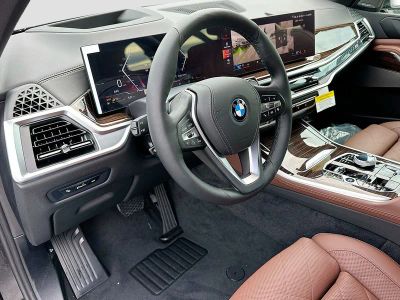 2026 BMW X5 — photo 7 view